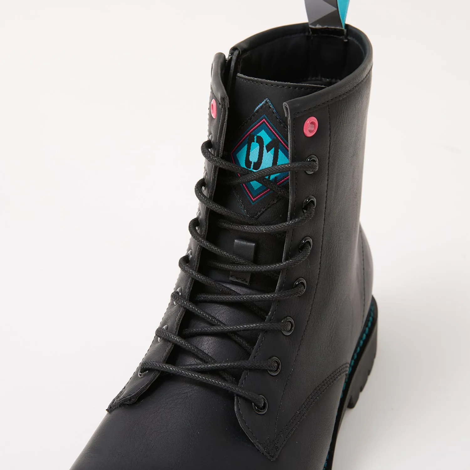 Hatsune Miku Model Boots