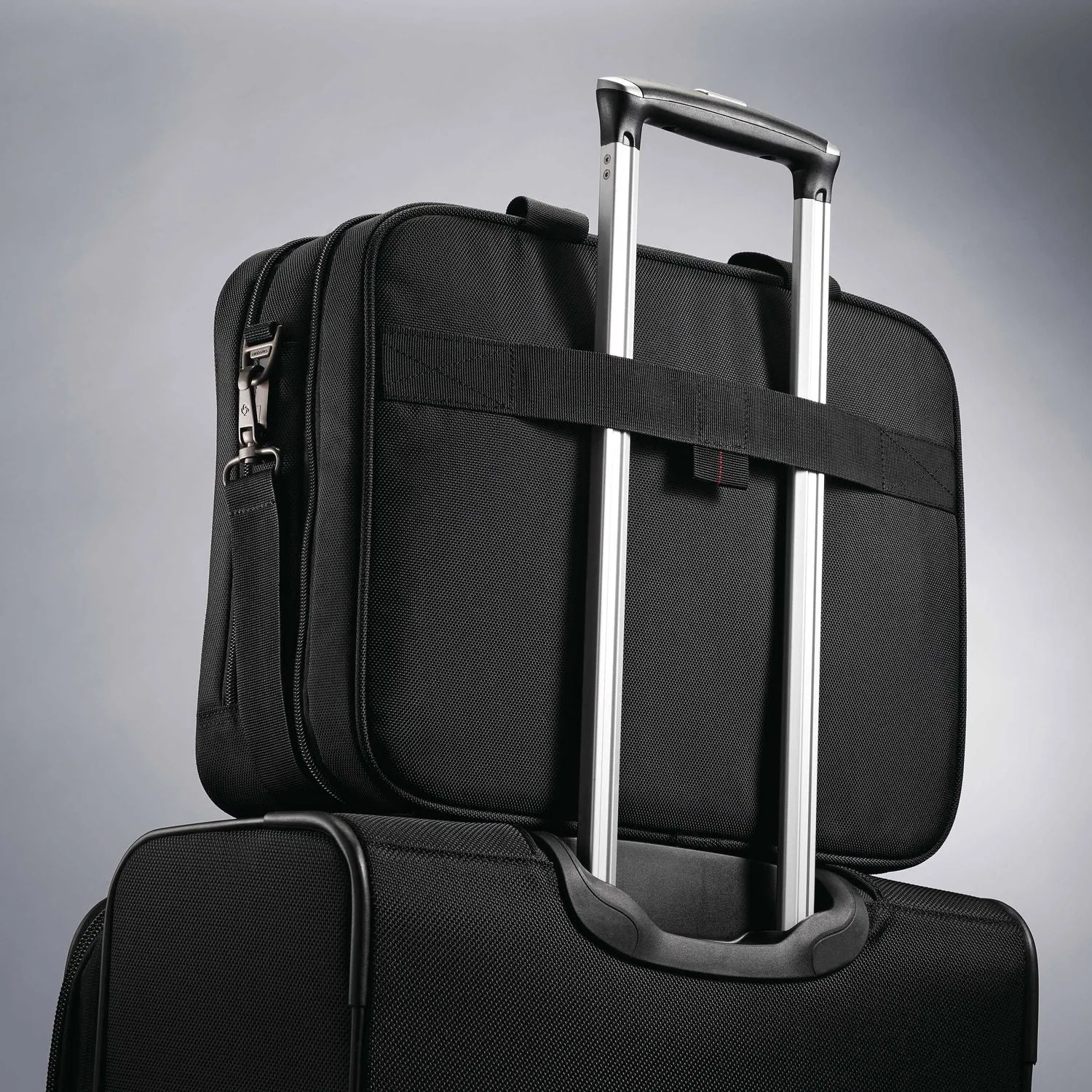 Samsonite Xenon 3.0 Two-Gusset Toploader