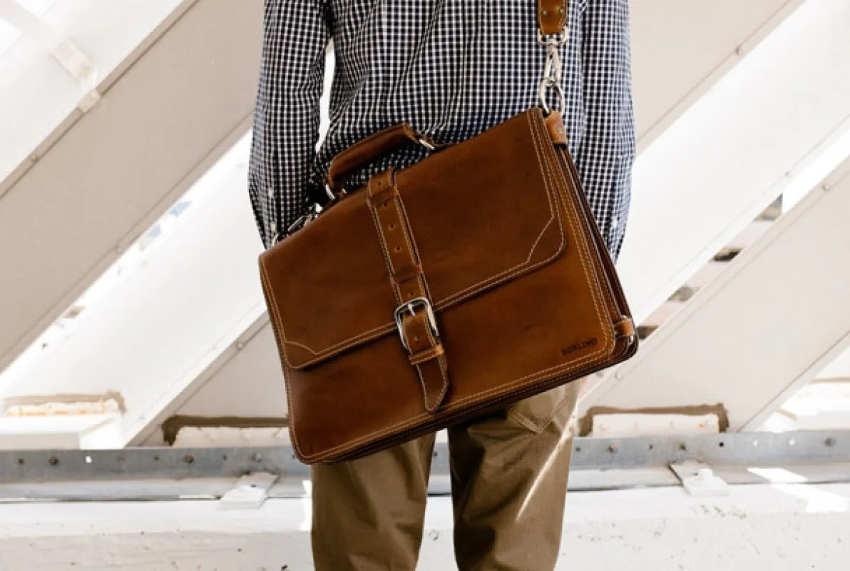 The Cesena Classic Vachetta Leather Briefcase - Onyx Black