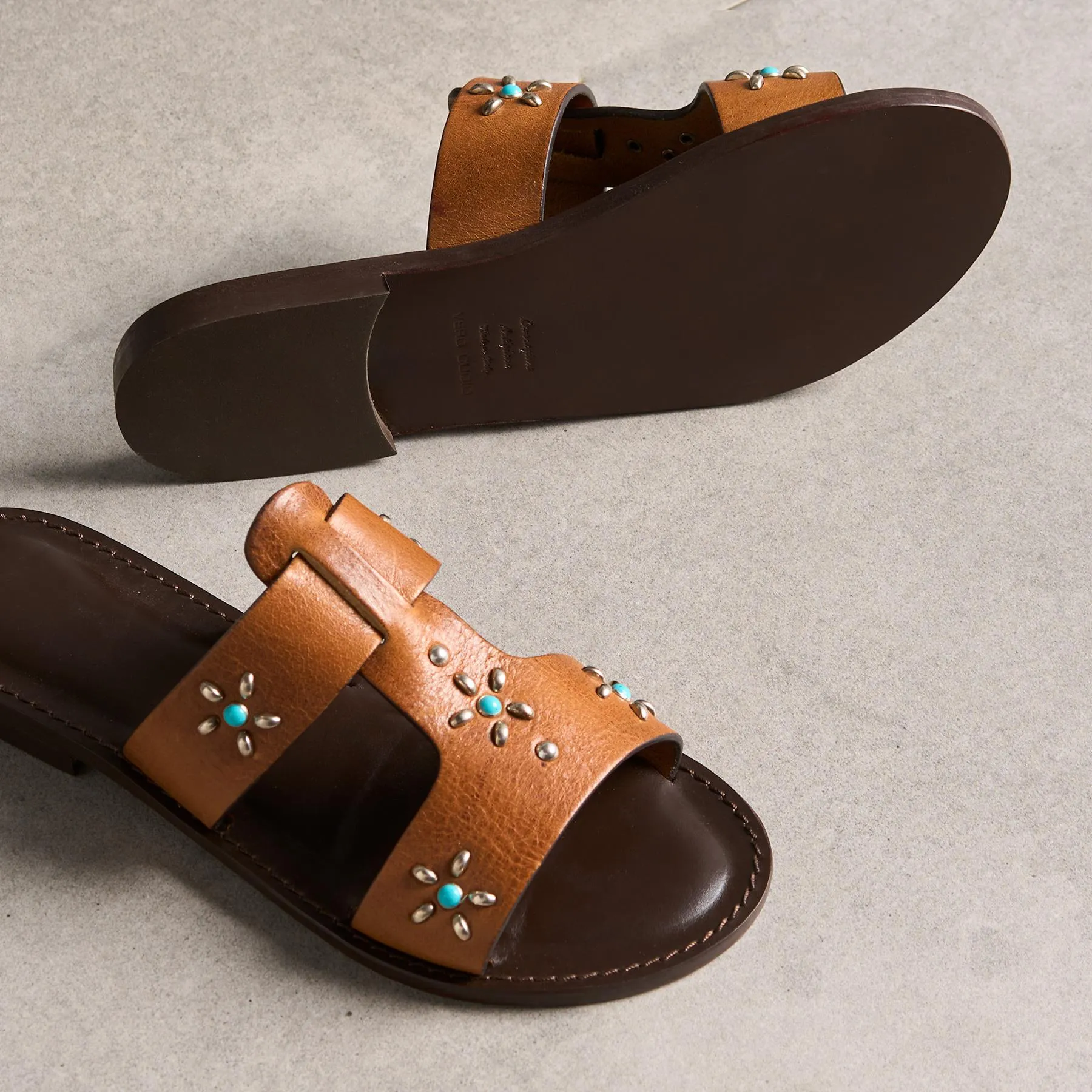 Zinnia Studded Slides